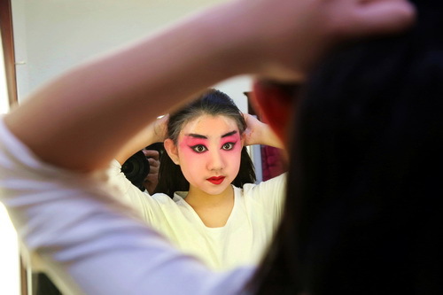 作者：陆岗_调整大小