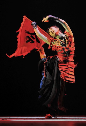 作者：张翔_调整大小