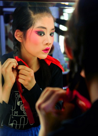 二等奖 作者：陆岗_调整大小