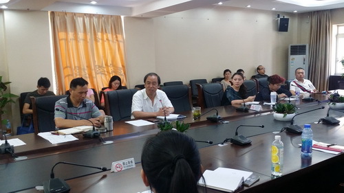 院长刘侗讲话_调整大小