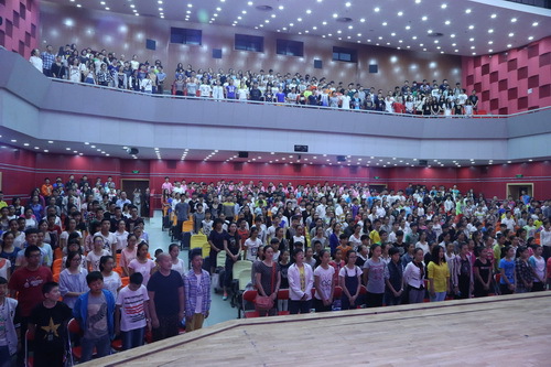 1学生开学典礼_调整大小