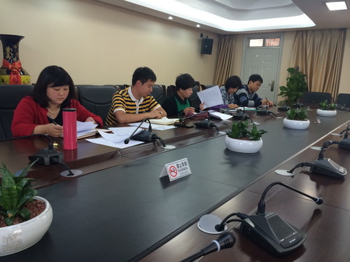 会议现场_调整大小