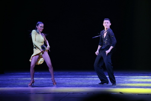 C63R6183_调整大小