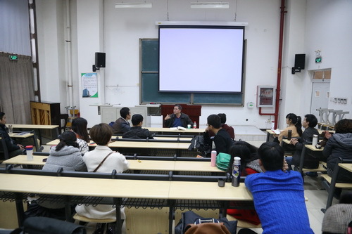 3舞蹈系教师与欧教授互动_调整大小