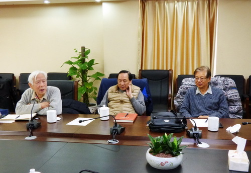 专家发言_调整大小