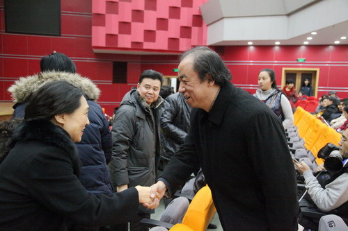 28院长刘侗欢迎嘉宾_调整大小