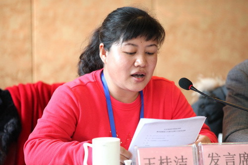 19小组代表张嵌诗_调整大小