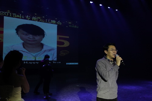 12党委书记抽奖_调整大小