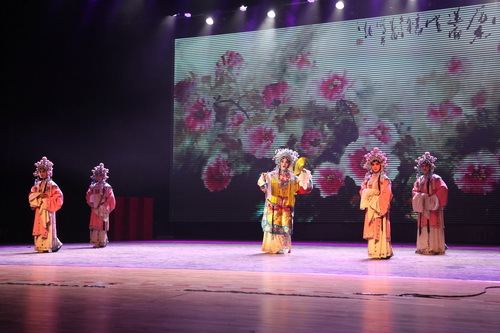 3《贵妃醉酒》_调整大小