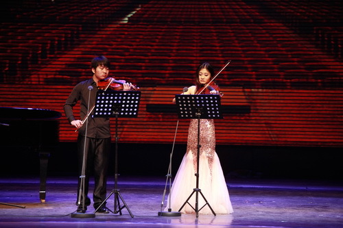 2、巴赫d小调双小提琴协奏曲第一乐章_调整大小