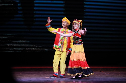 3、男女声对唱《一朵鲜花鲜又鲜》_调整大小