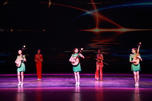 14、新民乐《踏浪》_调整大小