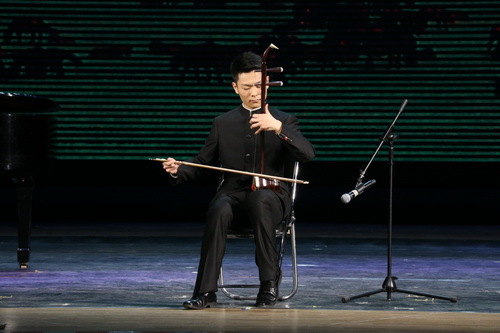 10_二胡独奏《蒙风》