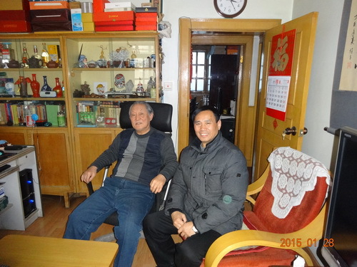 黄平副院长看望退休干部刘继昌老师_调整大小