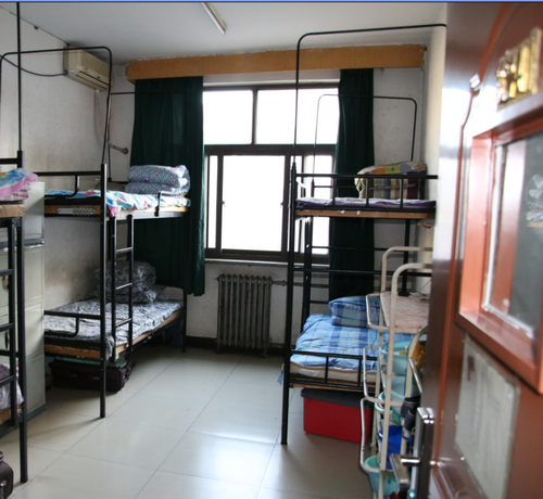 3中专宿舍_调整大小