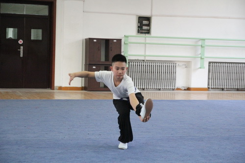 11地方戏曲系唱念做打组选拔_调整大小