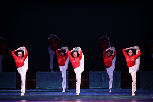 08、基功展示·搬腿_调整大小