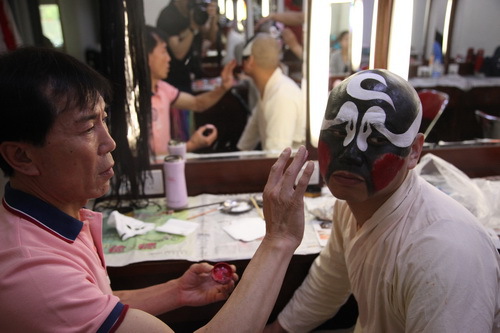 12后台化妆_调整大小