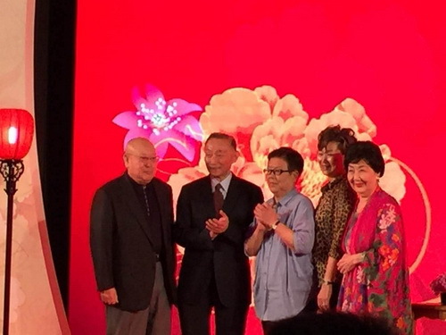 5京剧名家合影留念_调整大小