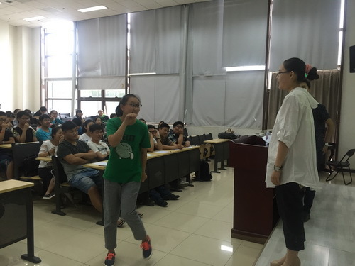 学生游戏_调整大小