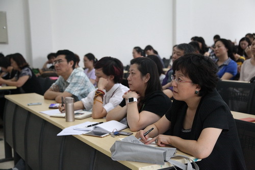 2讲座现场_调整大小