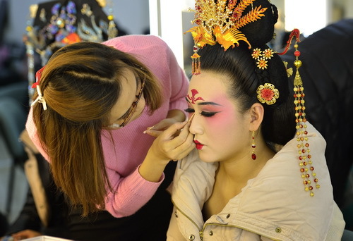 1后台化妆_调整大小