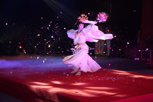 6赵克军老师精彩演出_调整大小