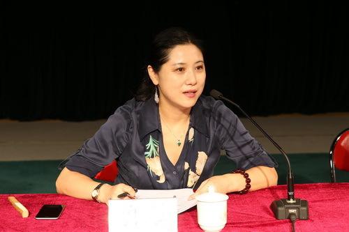 1许翠副院长主持仪式_调整大小