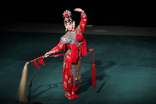 10汇报剧目《红线》_调整大小