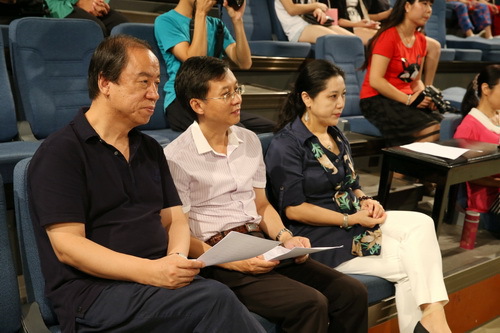 9领导观看汇报成果_调整大小