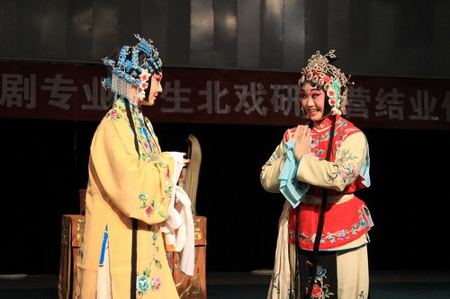 18汇报剧目《春香闹学》_调整大小