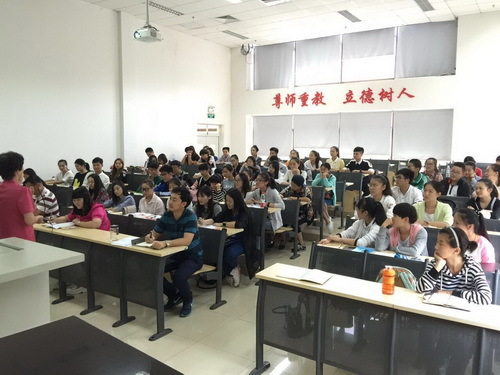 3全体团干部参加培训_调整大小