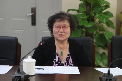 10 专家李莉老师发言_调整大小