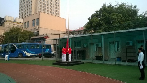 1旗手升旗_调整大小