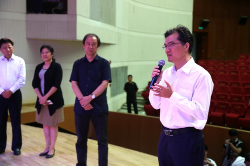 14市文化局党组副书记、副局长吕先富讲话_调整大小