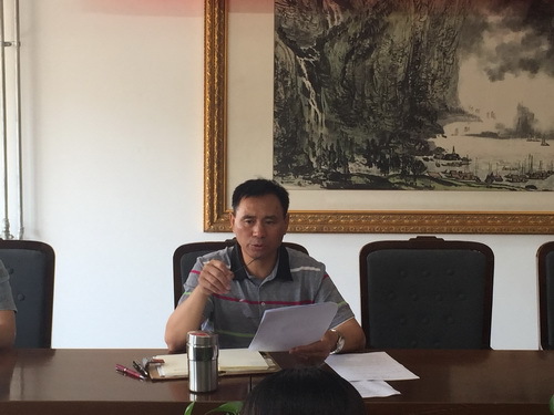 1副院长黄平进行教育活动动员部署_调整大小