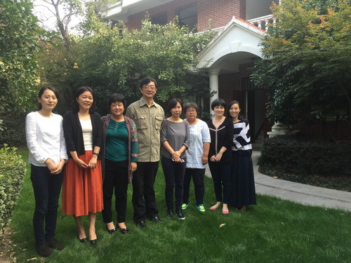 4.参会人员合影_调整大小