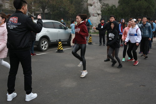 6集体大跳绳1_调整大小